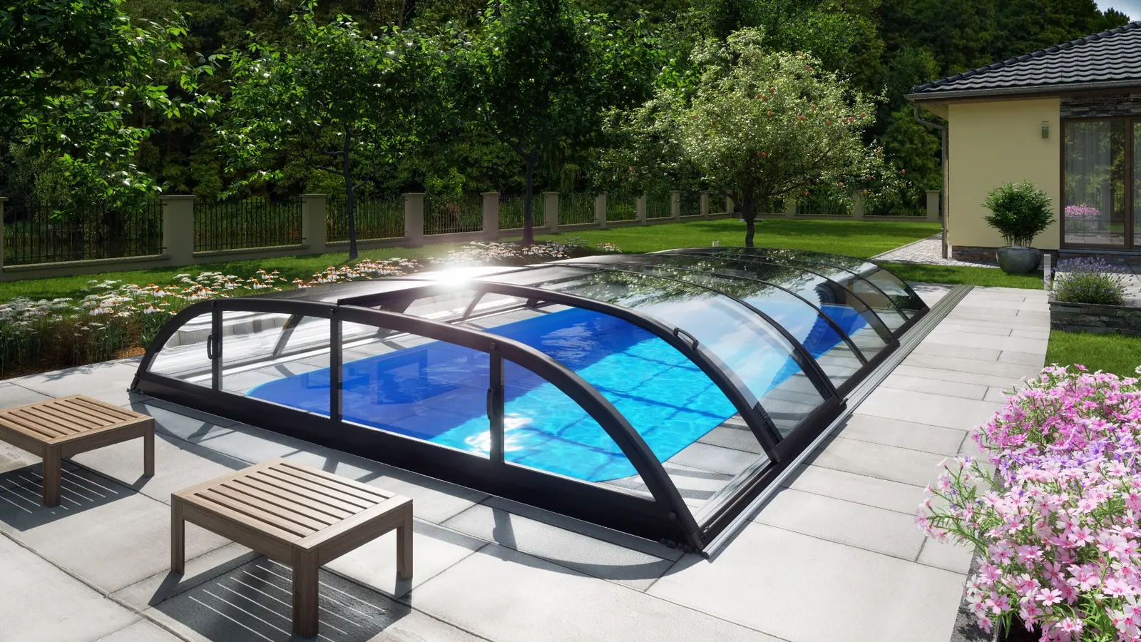Elegant pooltag åbnet over en pool