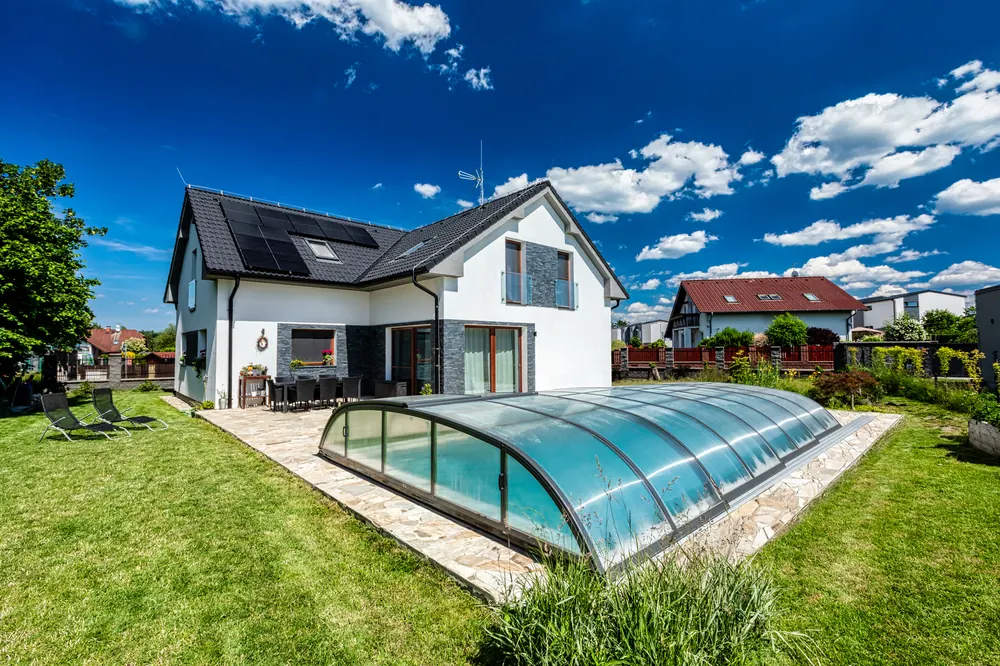 Dallas pooltag i moderne have