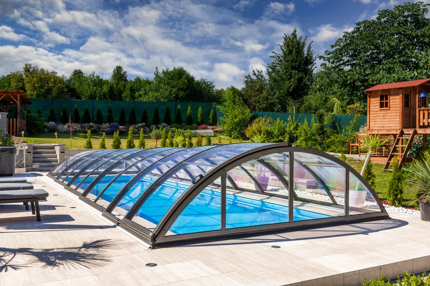 Klasik pooltag over privat swimmingpool